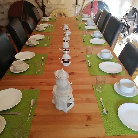 Couette-café Cathares Servies-en-Val